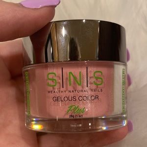 SNS Gelous Dip Powder